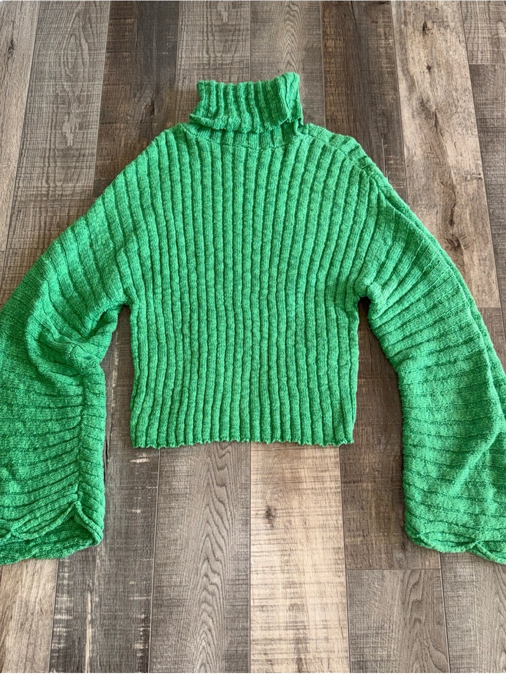 Versona size small Cozy Green Ribbed Turtleneck Sweater